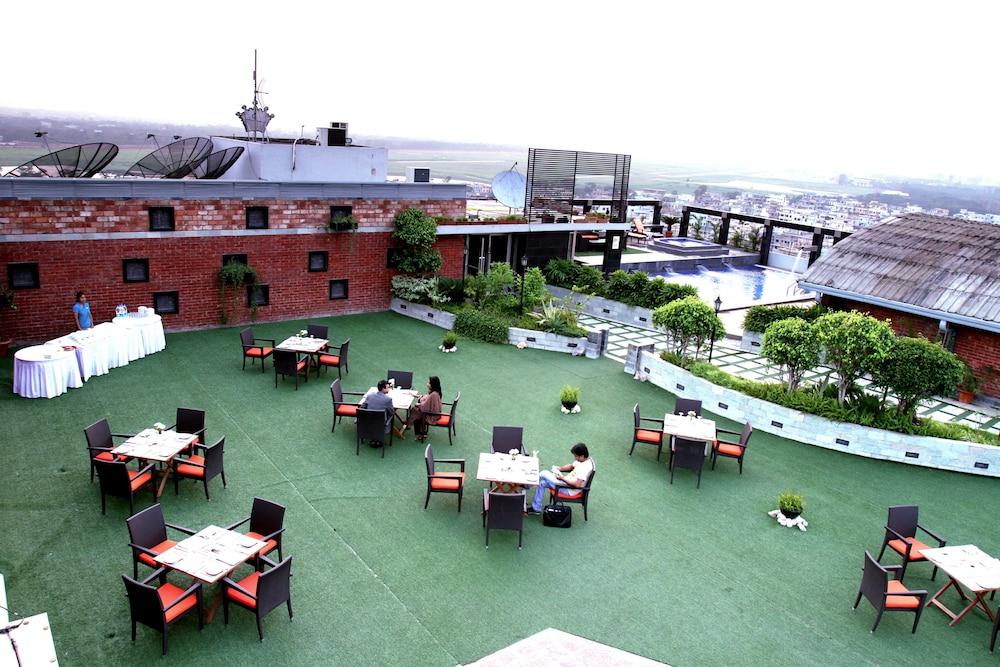 Dhaka Regency Hotel & Resort Limited Zewnętrze zdjęcie
