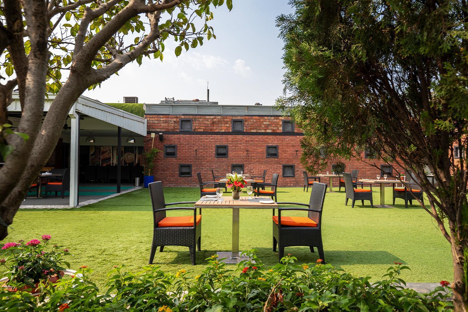 Dhaka Regency Hotel & Resort Limited Zewnętrze zdjęcie
