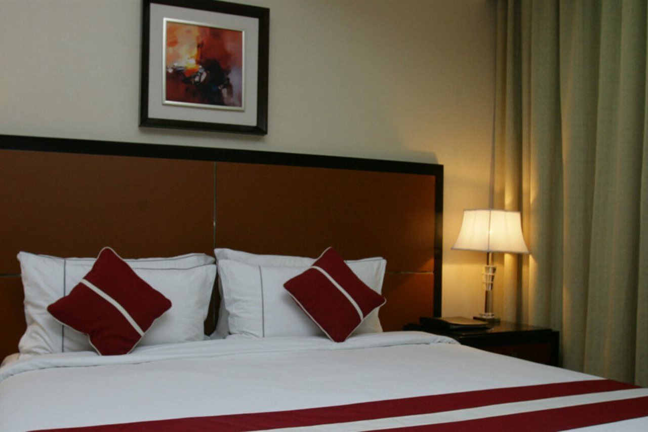Dhaka Regency Hotel & Resort Limited Zewnętrze zdjęcie